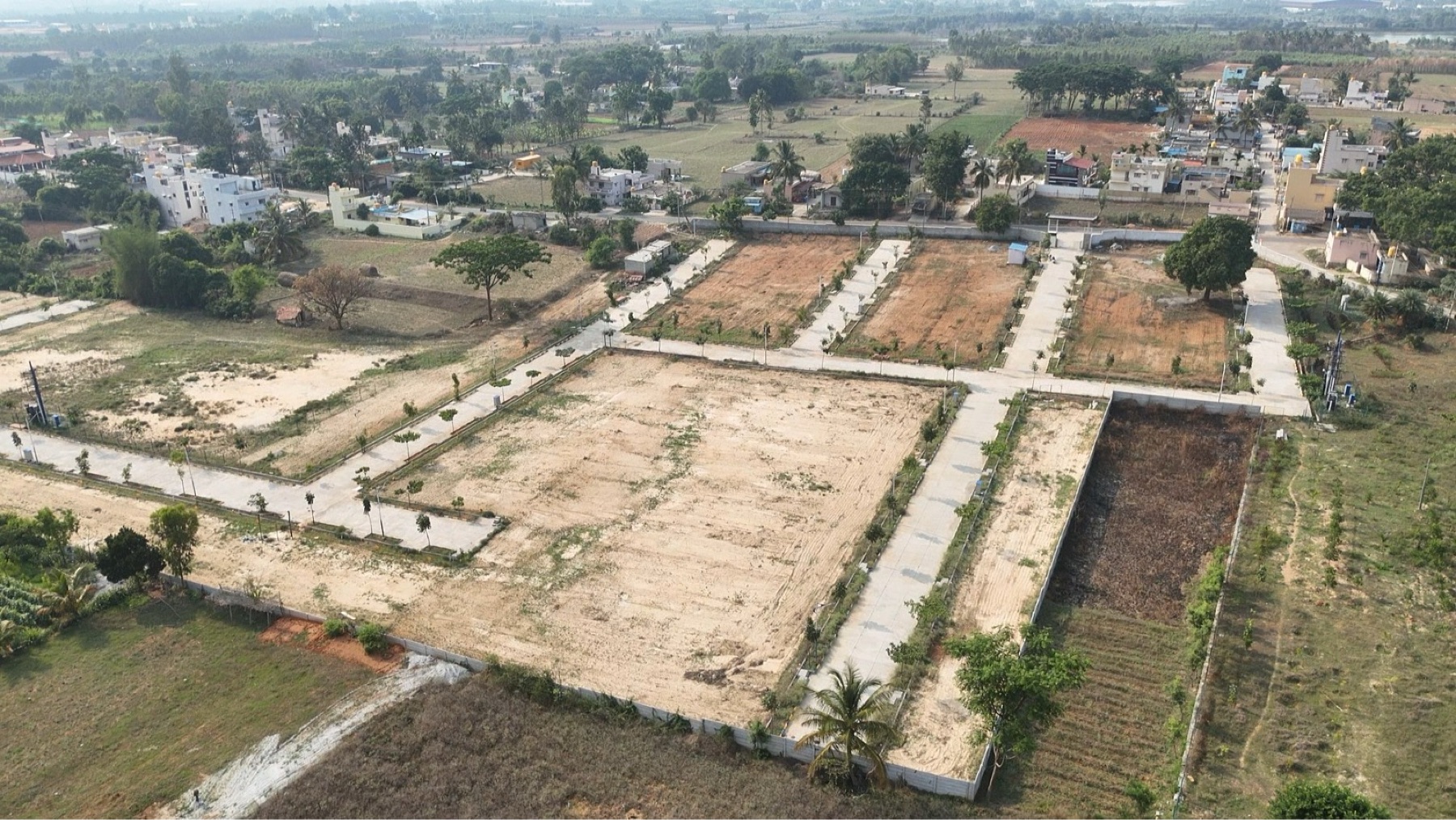Plot For Sale in Erayaa Nandhi Gardenia