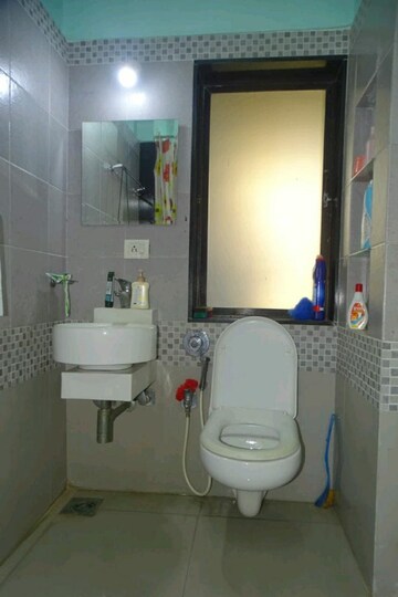 Bathroom in 2 BHK Apartment at Swapnalok Towers, Malad East – for Rent