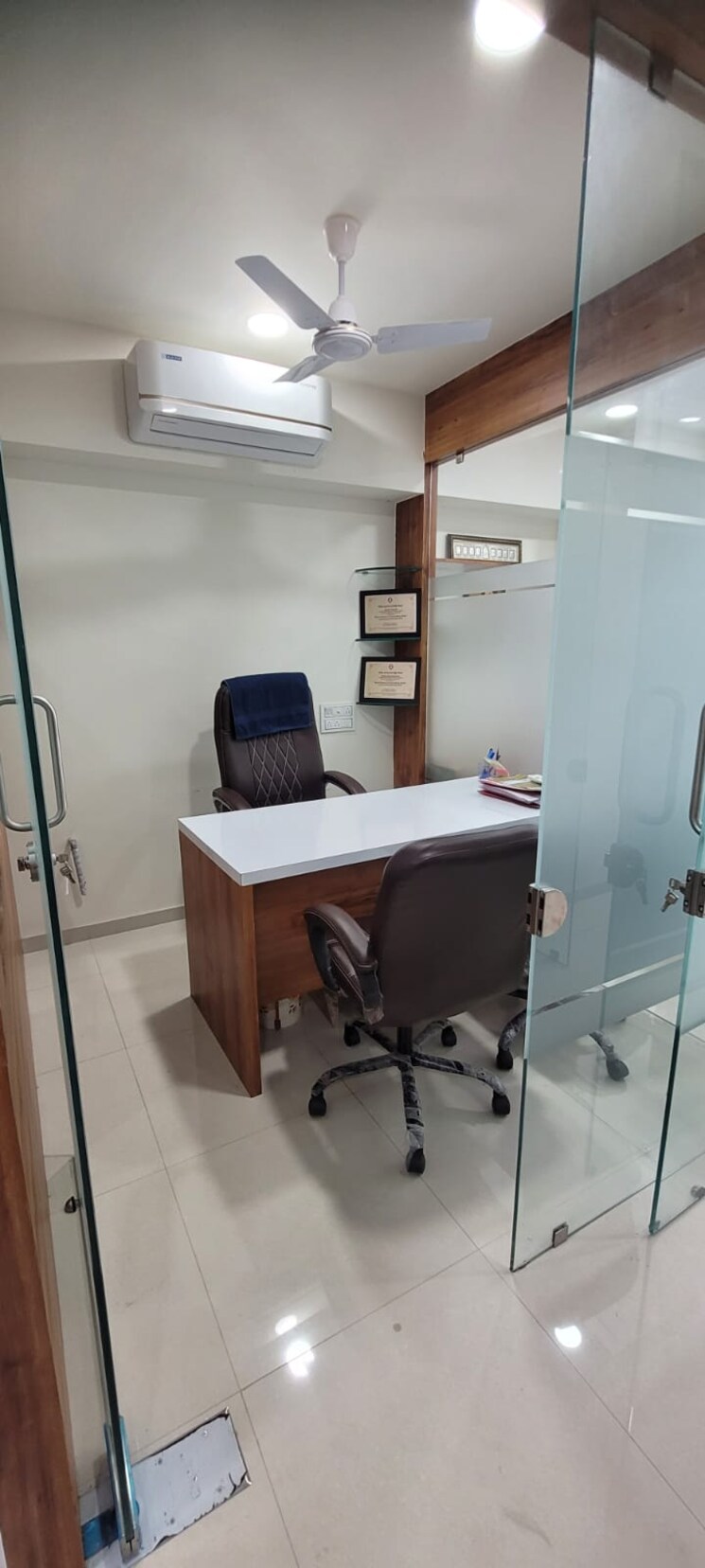 Team Area, sola road Commercial Office Space 762 Sq.Ft. In Sola Road Ahmedabad 9003818