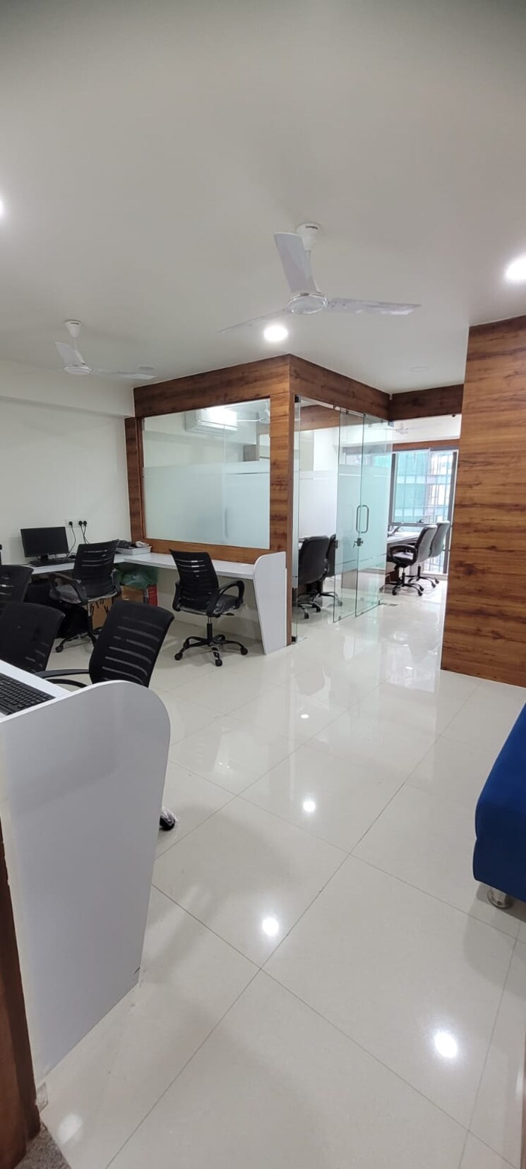 Team Area, sola road Commercial Office Space 762 Sq.Ft. In Sola Road Ahmedabad 9003818