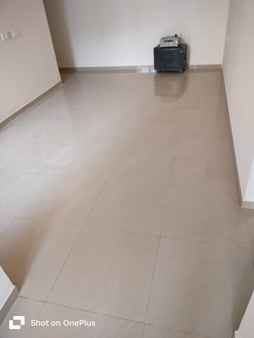 Room in 2 BHK Apartment at Shree Vardhman Green Court, Sector 90 – for Sale
