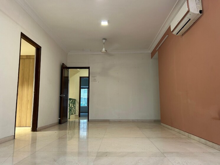 Room, versova 4 Bedroom 1800 Sq.Ft. Apartment In Versova Mumbai 9003872