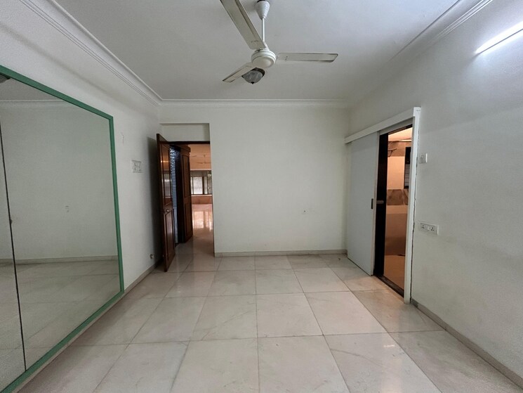 Room, versova 4 Bedroom 1800 Sq.Ft. Apartment In Versova Mumbai 9003872