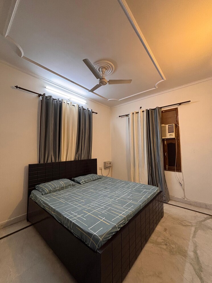 Bedroom, dlf-city-phase-iv 1 Bedroom 1150 Sq.Ft. Builder Floor In Dlf Phase iv Gurgaon 9003835