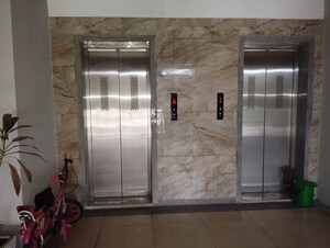 Lift in 2 BHK Apartment at Basil Skyline, Tragad – for Sale