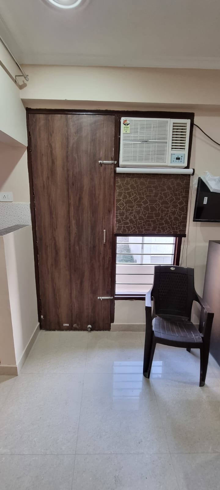 2 BHK Apartment For Rent in Gaur City 7th Avenue