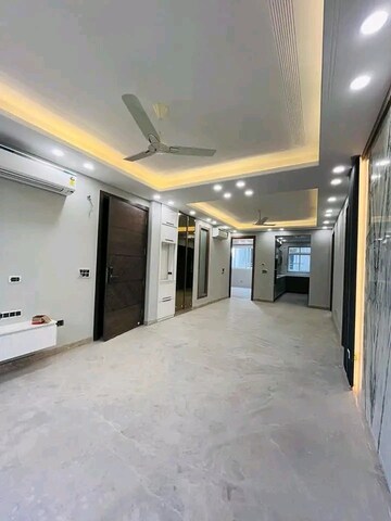Room in 3 BHK Apartment at Palm Residency Chhatarpur, Chattarpur – for Rent