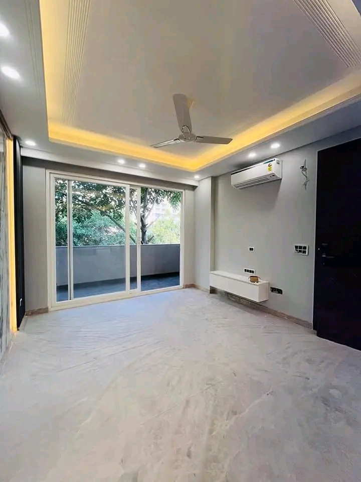 3 BHK + Servant Room Apartment For Rent in Palm Residency Chhatarpur