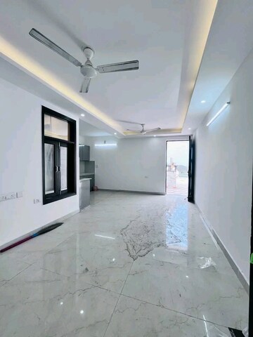 Room in 3 BHK Apartment at Palm Residency Chhatarpur, Chattarpur – for Rent