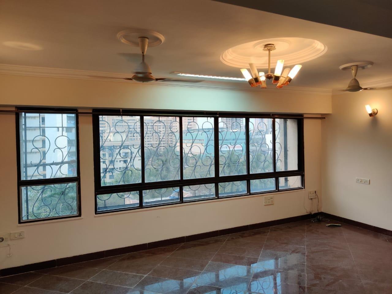 4 BHK + Servant Room Apartment For Rent in Lokhandwala Complex