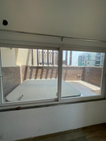 Room in 3 BHK Apartment at Ace Divino, Sector 1 Greater Noida – for Rent