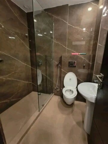 Bathroom in 1 BHK Builder Floor at Palm Residency Chhatarpur, Chattarpur – for Rent