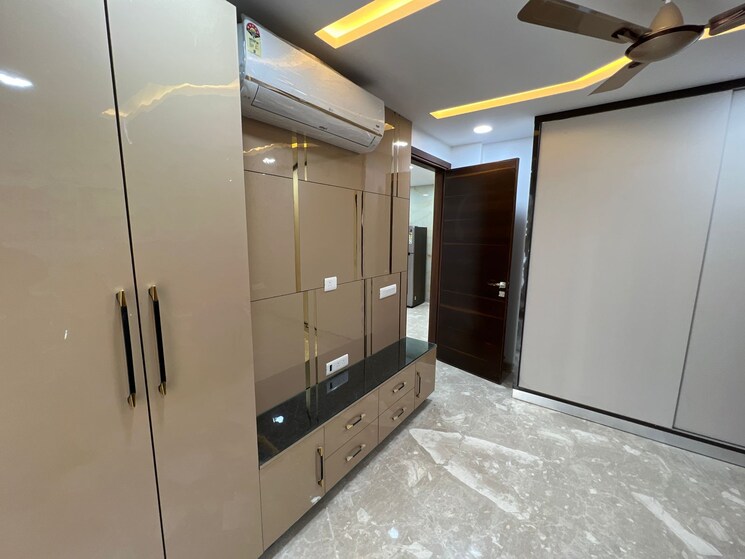 Room, nalanda-apartments-vikas-puri 3 Bedroom 140 Sq.Yd. Apartment In Vikas Puri Delhi 9004064