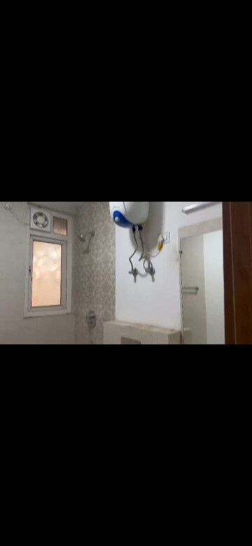 Room in 3 BHK Apartment at M3M Woodshire, Sector 107 – for Rent