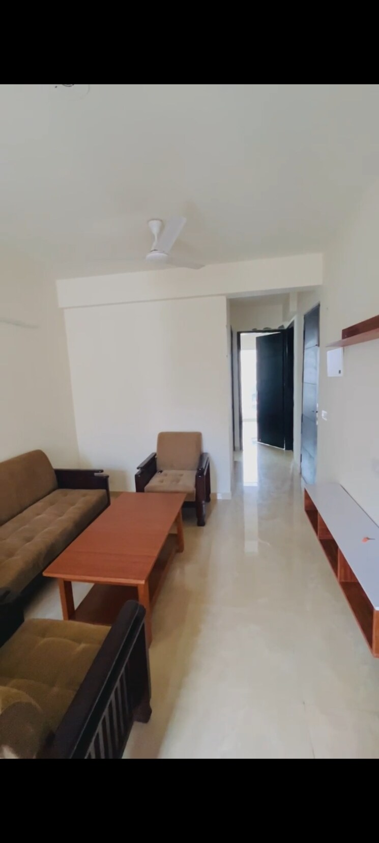 Living Room, signature-global-park-4-and-5 2 Bedroom 845 Sq.Ft. Apartment In Sohna Sector 36 Gurgaon 9004082