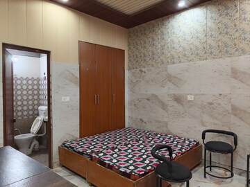 2 BHK Builder Floor For Sale in Turner Road