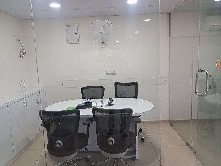Team Area, bodakdev Commercial Office Space 1165 Sq.Ft. In Bodakdev Ahmedabad 9004084