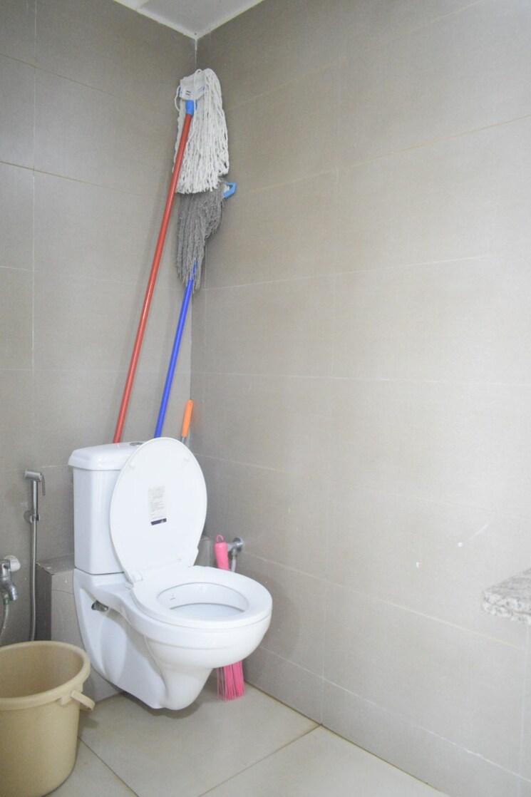 undefined, bodakdev Commercial Office Space 1165 Sq.Ft. In Bodakdev Ahmedabad 9004084