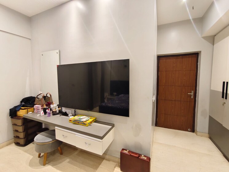 Bedroom, puri-anand-villas-phase-ii 3 Bedroom 1895 Sq.Ft. Apartment In Sector 81 Faridabad 9004096
