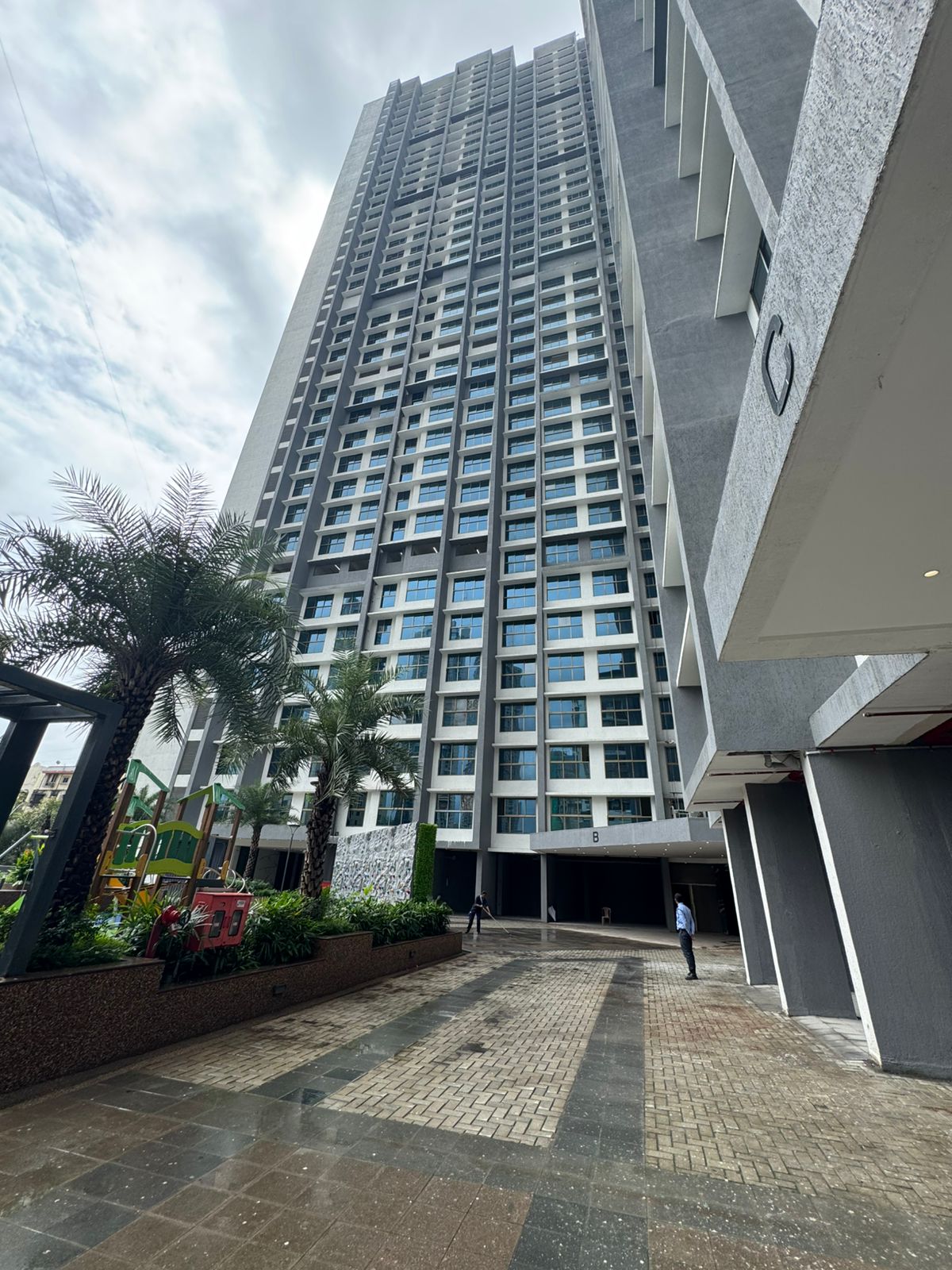 2 BHK Apartment For Sale in Raj Infinia