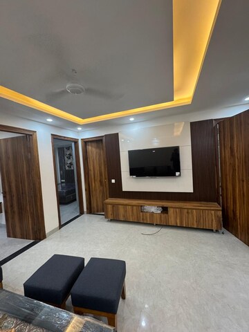 Living Room in 3 BHK Builder Floor at Sector 45 – for Rent