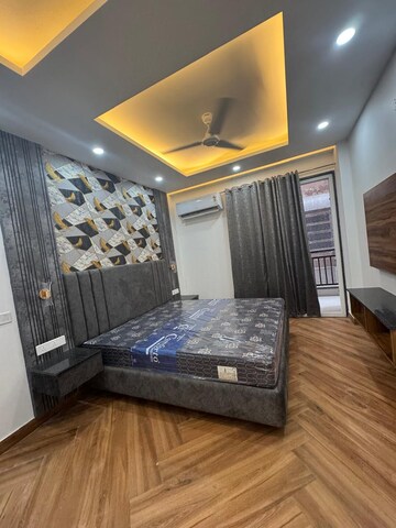 Bedroom in 3 BHK Builder Floor at Sector 45 – for Rent