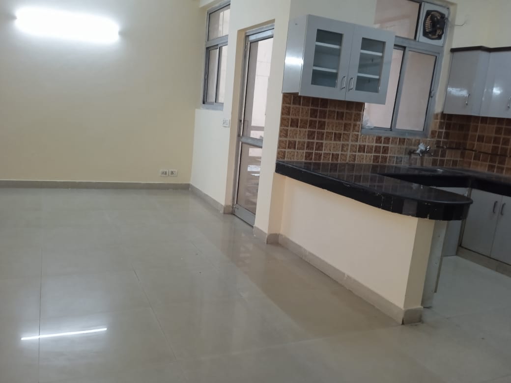 3 BHK Apartment For Rent in Piyush Heights