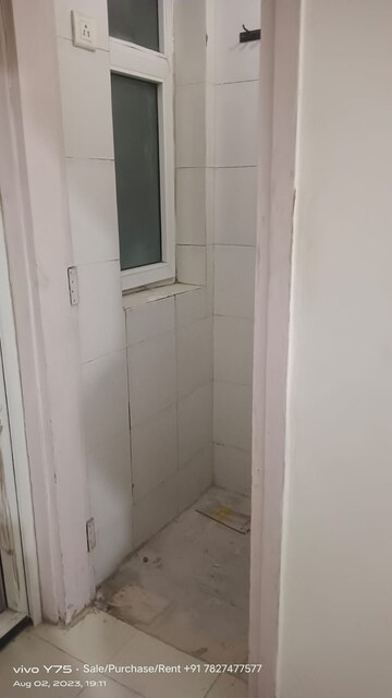 Bathroom in 2 BHK Apartment at BPTP Discovery Park, Sector 80 – for Rent