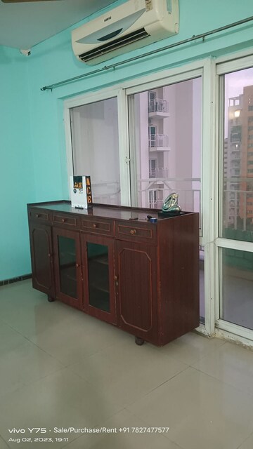 Bathroom in 2 BHK Apartment at BPTP Discovery Park, Sector 80 – for Rent