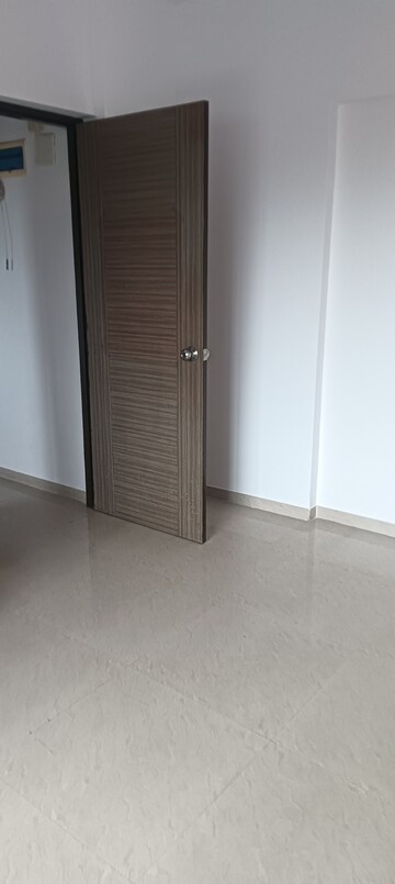 Room in 1 BHK Apartment at Maison Tarangan, Kasarvadavali – for Rent
