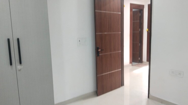 Room, mayur vihar phase 1 3 Bedroom 900 Sq.Ft. Builder Floor In Mayur Vihar Phase 1 Delhi 9004261