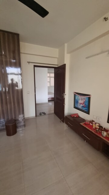 3 BHK Apartment For Rent in Omaxe New Heights, Sector 78