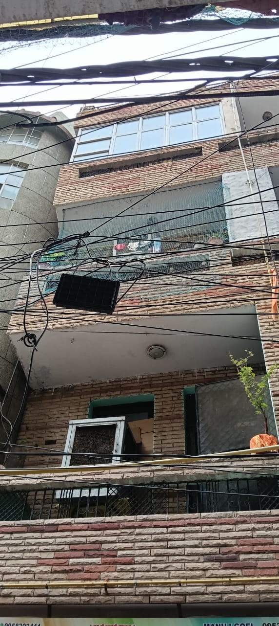 2 BHK Builder Floor For Sale in S Block Pandav Nagar. 