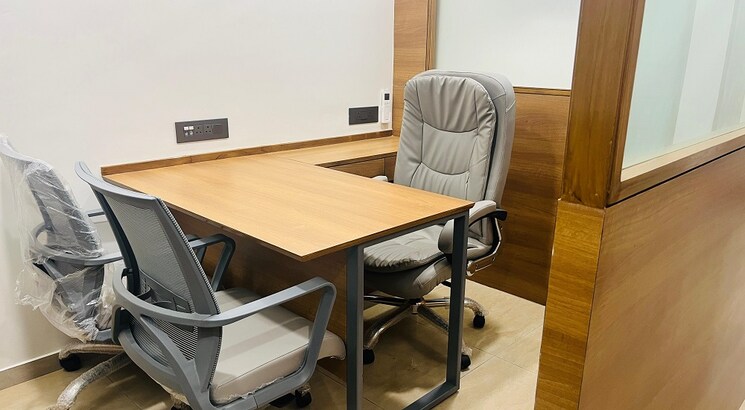 Team Area, swati-clover Commercial Office Space 845 Sq.Ft. In Thaltej Ahmedabad 9004334