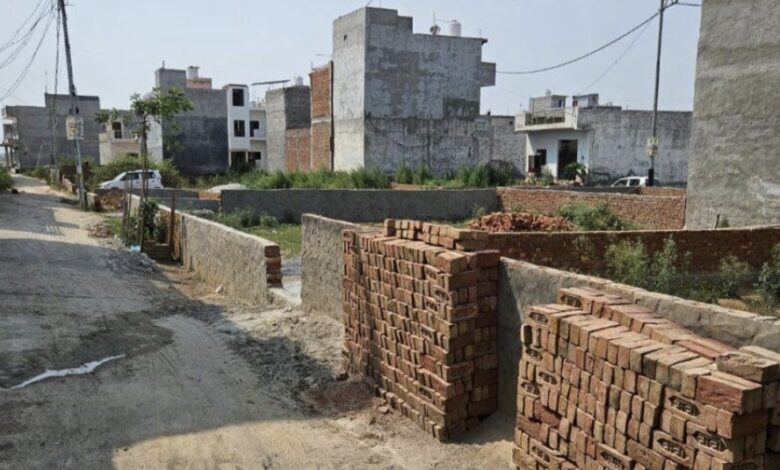 Plot For Sale in Nayak City Home