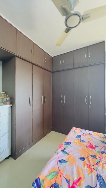 Bedroom in 1 BHK Apartment at Siddhivinayak Darshan, Mahalaxmi – for Rent
