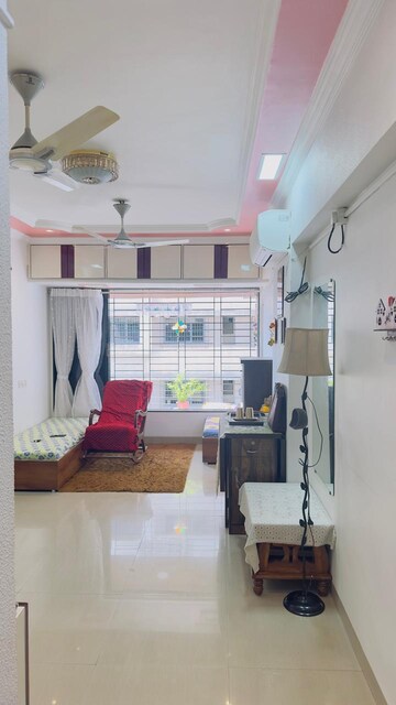 Team Area in 1 BHK Apartment at Siddhivinayak Darshan, Mahalaxmi – for Rent