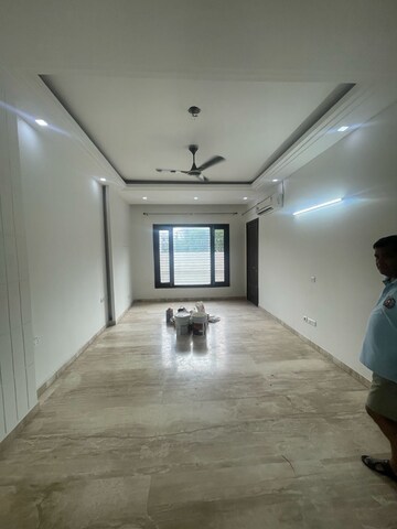 Room in 3 BHK Builder Floor at Ansal Sushant Floors, Sushant Lok ii – for Sale