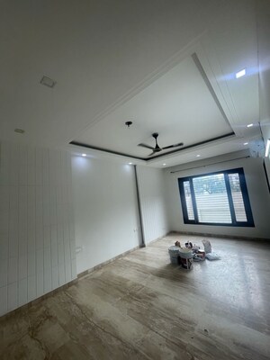 Room in 3 BHK Builder Floor at Ansal Sushant Floors, Sushant Lok ii – for Sale