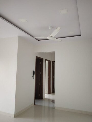 2 BHK Apartment For Rent in K Raheja Raheja Residency, Malad East