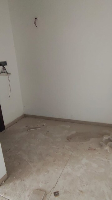 Room in 4 BHK Villa at Hallmark County, Osman Nagar – for Sale