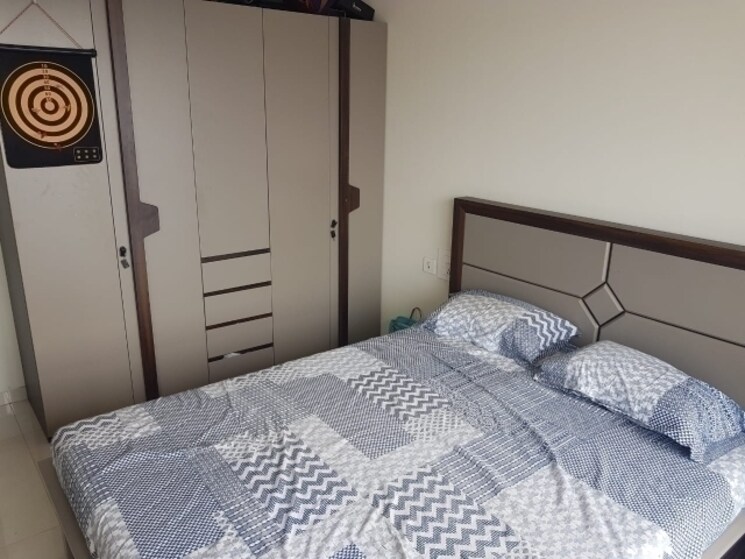 Bedroom, k-raheja-palm-court 3 Bedroom 1001 Sq.Ft. Apartment In Malad West Mumbai 9004446