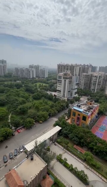 5 BHK Apartment For Sale in Amrapali Platinum, Sector 119