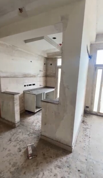 Kitchen in 5 BHK Apartment at Amrapali Platinum, Sector 119 – for Sale