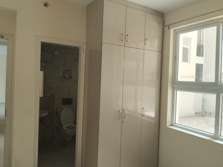 Attached Bathroom, omaxe-the-palace 3 Bedroom 1560 Sq.Ft. Apartment In Gomti Nagar Lucknow 9004570