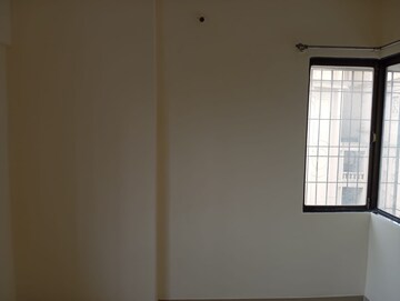 Room in 1 BHK Apartment at Ideal Pristine Tower, Kasarvadavali – for Rent