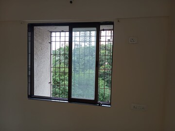 Room in 1 BHK Apartment at Ideal Pristine Tower, Kasarvadavali – for Rent
