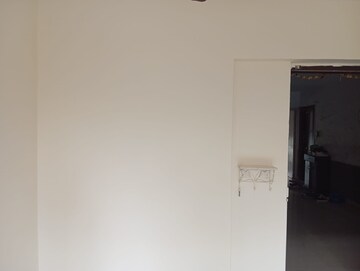 Room in 1 BHK Apartment at Ideal Pristine Tower, Kasarvadavali – for Rent
