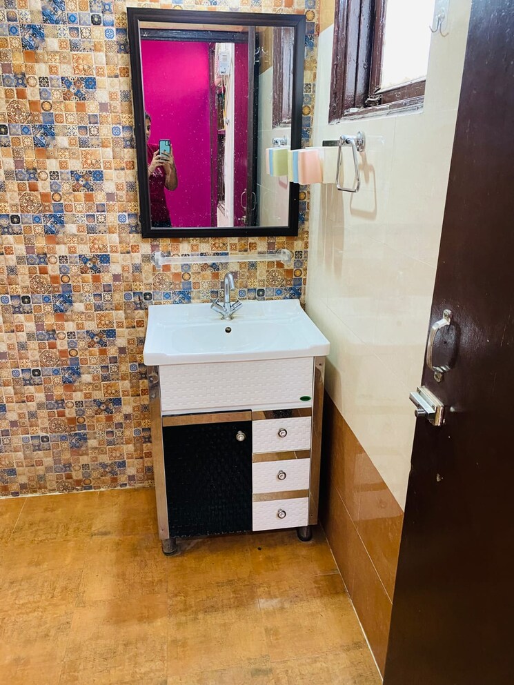 Kitchen, shiv-sai-emerald-heights 4 Bedroom 2365 Sq.Ft. Apartment In Sector 88 Faridabad 9004651