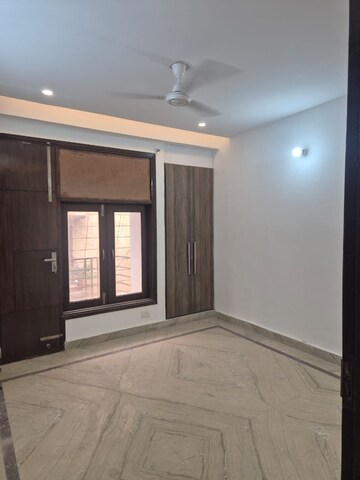 Room in 2 BHK Builder Floor at Chattarpur – for Rent